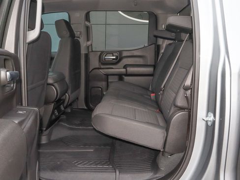 Used 2023 Chevrolet Silverado 1500 Custom Trail Boss w/ LPO, Dark Essentials Package image 8