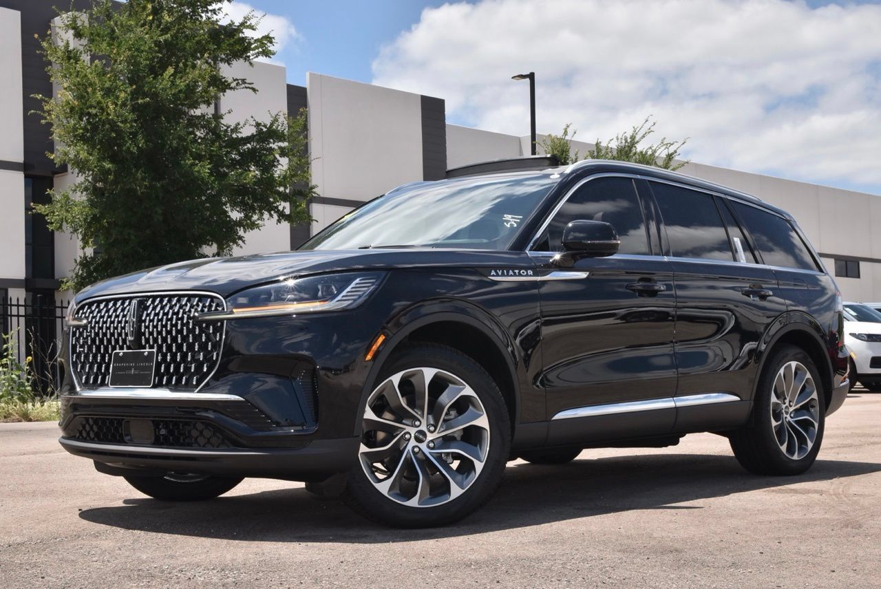 New 2026 Lincoln Aviator Reserve w/ Illumination Package AWD/4WD image 1