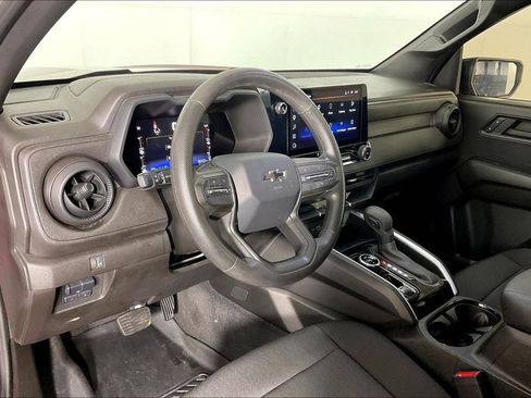 Used 2023 Chevrolet Colorado Trail Boss w/ Technology Package AWD/4WD image 16