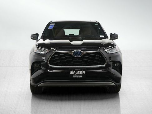 Used 2022 Toyota Highlander Platinum image 11