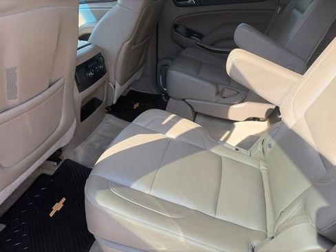Used 2015 GMC Yukon SLT RWD image 30