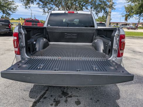 Used 2024 RAM 1500 Laramie AWD/4WD image 13