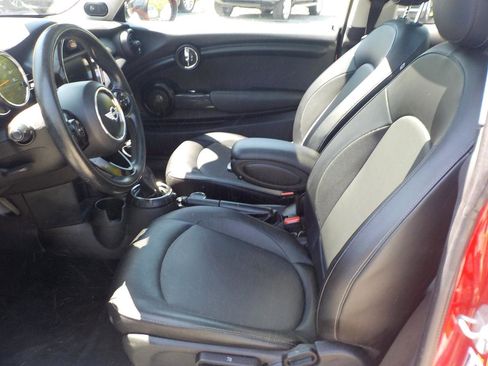 Used 2015 MINI Cooper 2-Door Hardtop image 19
