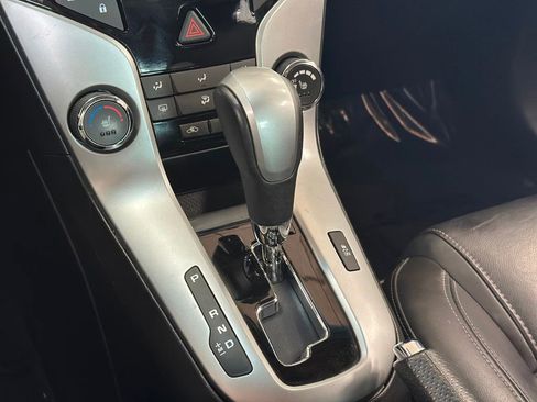 Used 2011 Chevrolet Cruze LT image 27