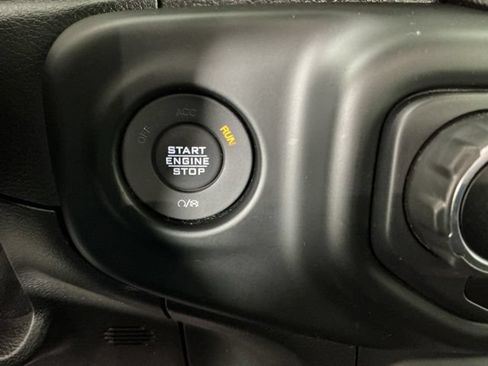 Used 2021 Jeep Wrangler Unlimited Sahara AWD/4WD image 23