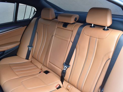 Used 2023 BMW M550i xDrive w/ Executive Package image 24