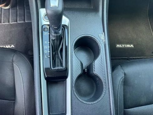 Used 2022 Nissan Altima 2.5 S FWD image 15