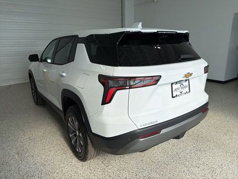 New 2026 Chevrolet Equinox LT w/ Safety and Technology Package image 6