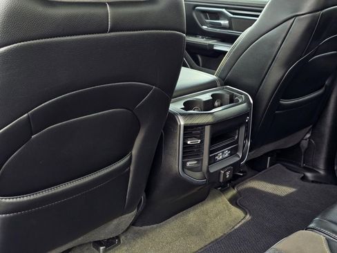 Used 2024 RAM 1500 Laramie image 29