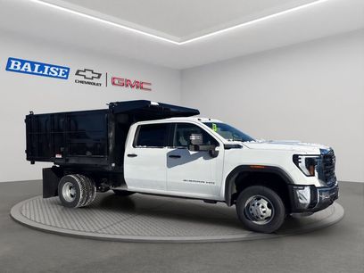 New 2025 GMC Sierra 3500 Pro w/ Convenience Package