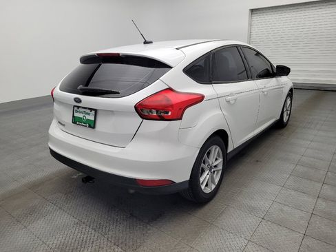 Used 2017 Ford Focus SE FWD image 9