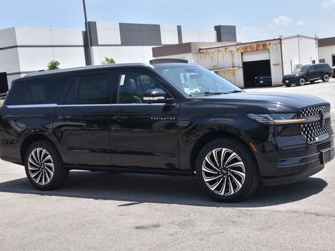 New 2027 Lincoln Navigator L Black Label AWD/4WD image 4