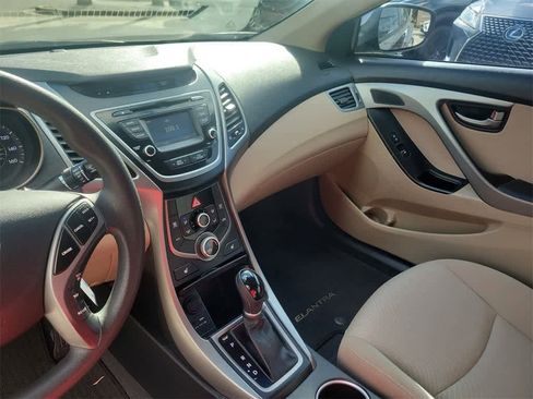 Used 2014 Hyundai Elantra SE w/ Option Group 02 image 32