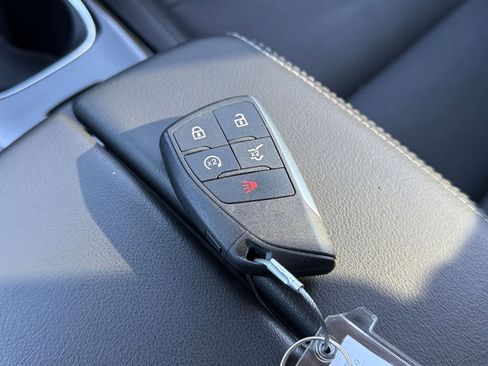 Used 2023 Buick Envision Essence image 22