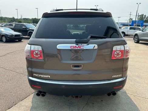 Used 2012 GMC Acadia SLT AWD/4WD image 8