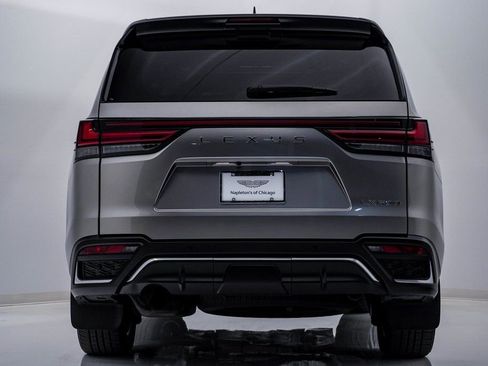 Used 2024 Lexus LX 600 F Sport image 8