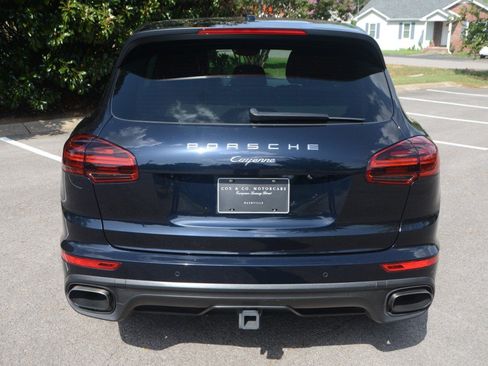 Used 2016 Porsche Cayenne AWD/4WD image 21