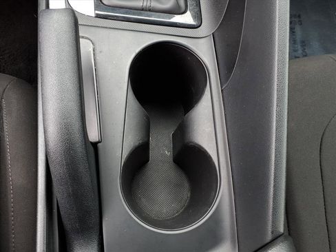 Used 2024 Hyundai Elantra SEL FWD image 15