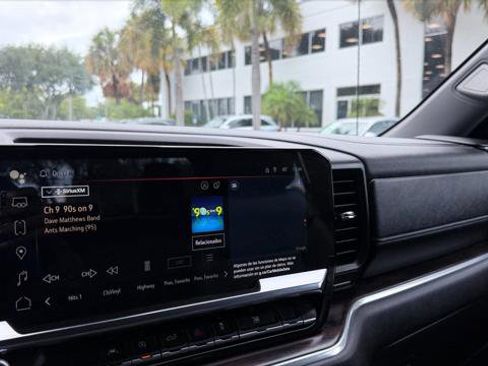 Used 2024 GMC Sierra 1500 SLT AWD/4WD image 30