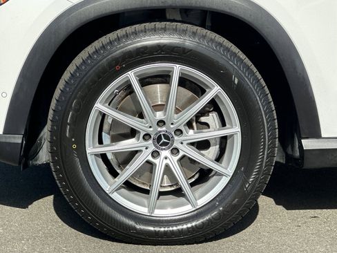 Certified 2024 Mercedes-Benz GLE 350 4MATIC w/ 3rd Row Seat Package image 26