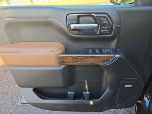 Used 2021 Chevrolet Silverado 1500 High Country image 14