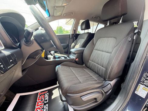 Used 2021 Kia Sportage LX FWD image 18