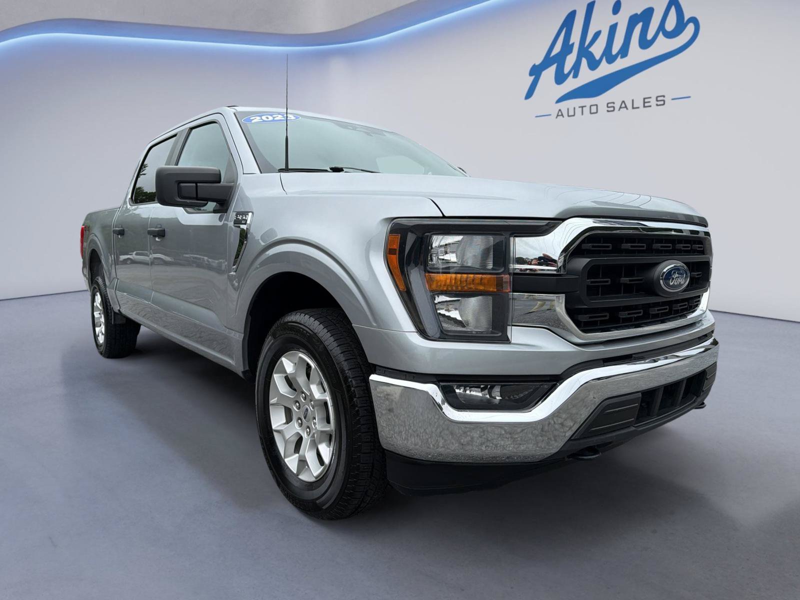 Used 2023 Ford F150 XLT AWD/4WD image 3