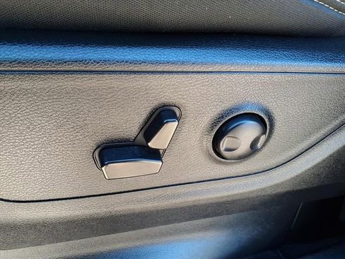 Used 2025 RAM 1500 Big Horn image 9