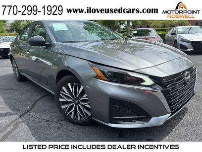 Used 2024 Nissan Altima 2.5 SV