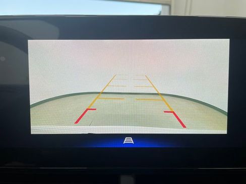 Used 2025 Chevrolet Trax RS w/ Driver Confidence Package image 27