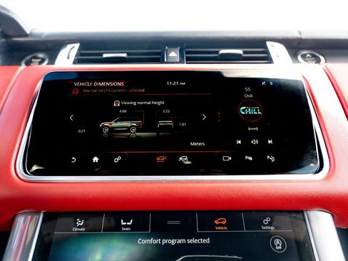 Certified 2021 Land Rover Range Rover Sport SVR image 32