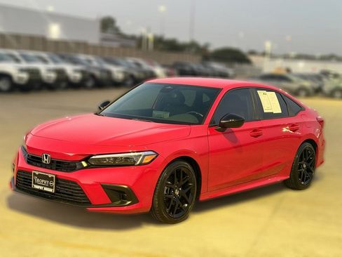 Used 2024 Honda Civic Sport image 3