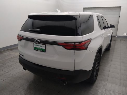 Used 2022 Chevrolet Traverse LS w/ LPO, Blackout Package FWD image 7