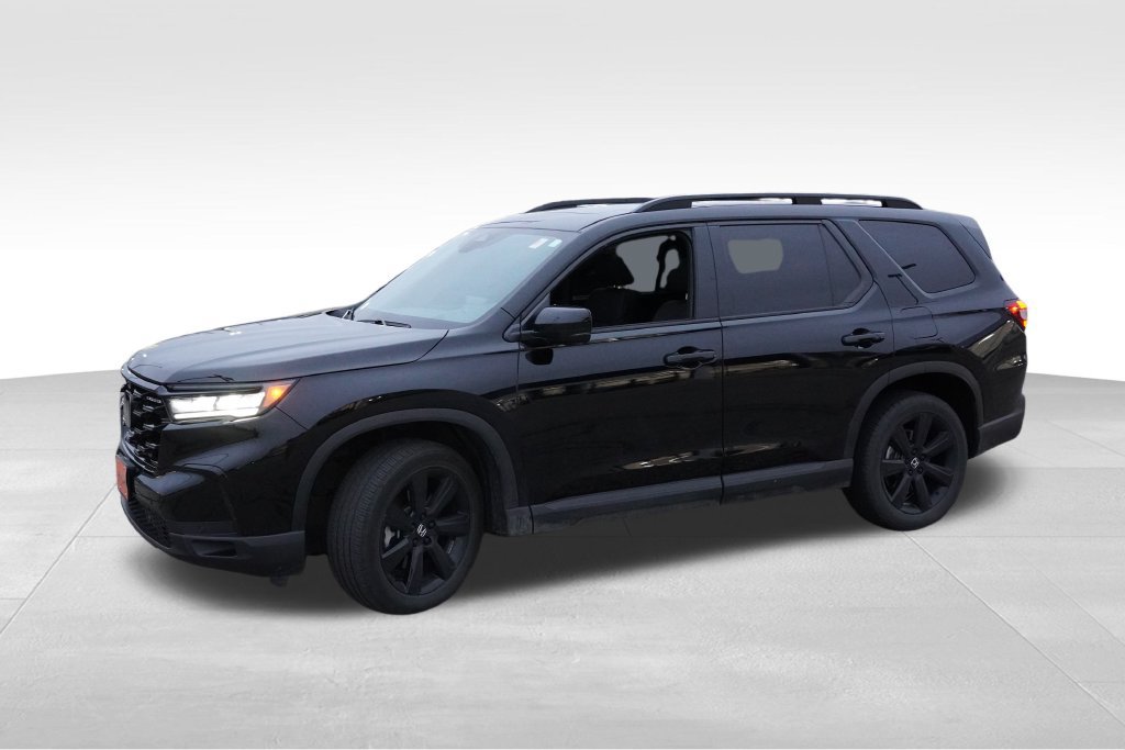 Used 2025 Honda Pilot Black Edition image 10