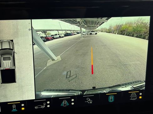 Used 2022 GMC Sierra 1500 Denali Ultimate image 9