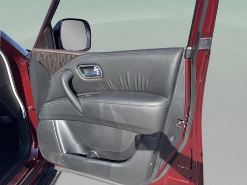 Used 2024 Nissan Armada Platinum w/ Captain's Chairs Package image 43