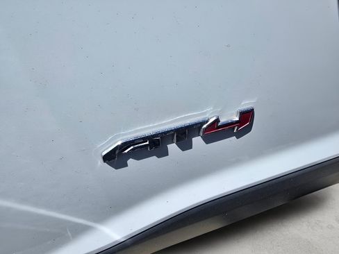 Used 2023 GMC Acadia AT4 w/ Preferred Package image 19