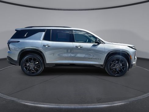 New 2026 Chevrolet Traverse RS w/ LPO, Floor Liner Package AWD/4WD image 15