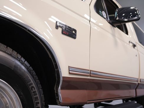 Used 1993 Ford F150 XLT image 18