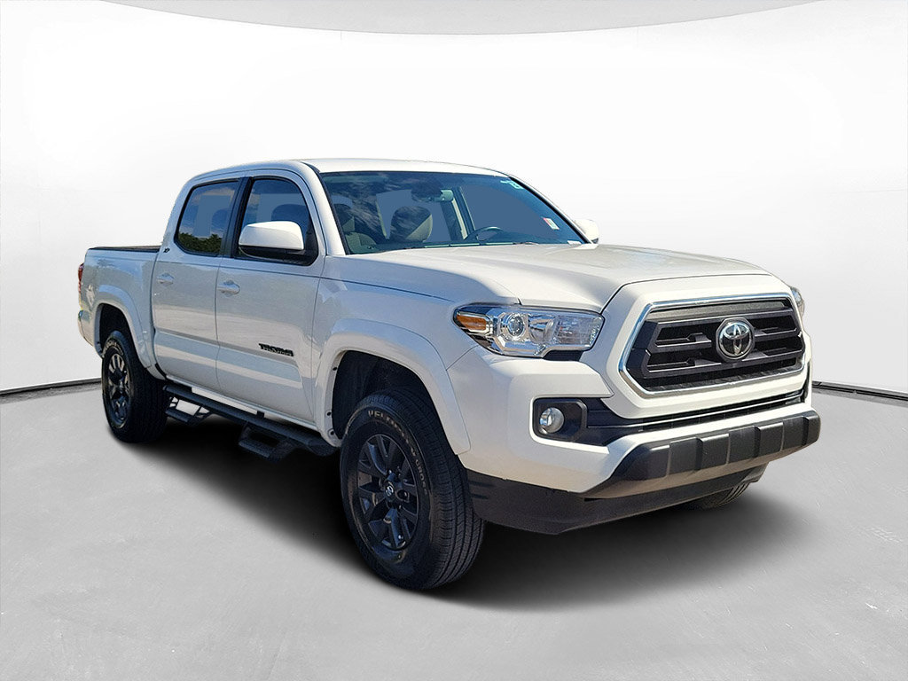 Certified 2023 Toyota Tacoma SR5 AWD/4WD image 3