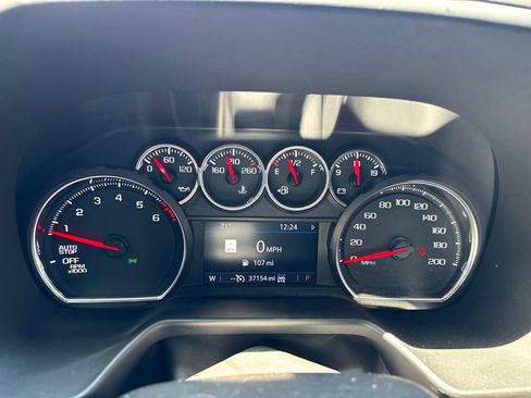 Used 2021 Chevrolet Tahoe Z71 w/ Luxury Package AWD/4WD image 10