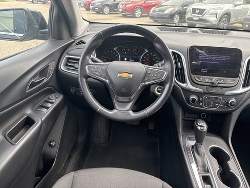 Used 2019 Chevrolet Equinox LT w/ Sun & Navigation Package AWD/4WD image 12