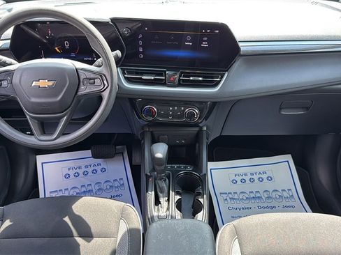 Used 2025 Chevrolet TrailBlazer LT image 13