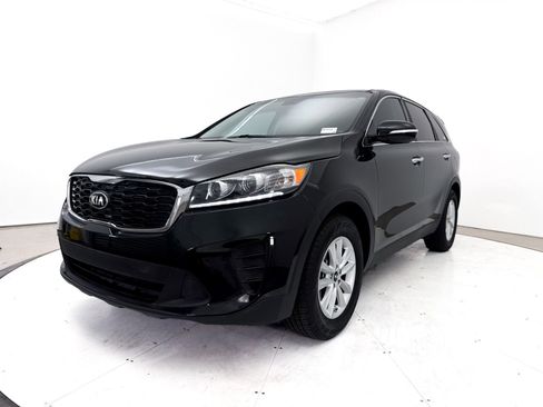 Used 2020 Kia Sorento LX FWD image 14