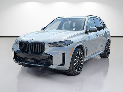New 2026 BMW X5 xDrive50e w/ Executive Package AWD/4WD image 7