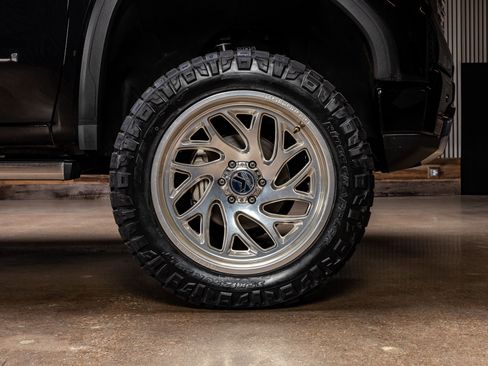 Used 2023 GMC Sierra 1500 Denali w/ Denali Reserve Package image 11