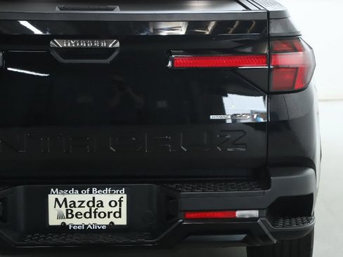 Used 2024 Hyundai Santa Cruz Night AWD/4WD image 45