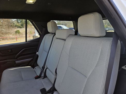 Used 2025 Toyota 4Runner SR5 image 29