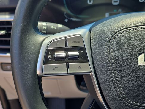 Certified 2024 Kia Telluride S w/ S Sunroof Package AWD/4WD image 32