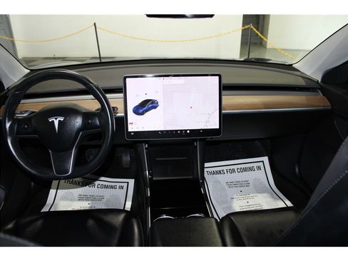 Used 2019 Tesla Model 3 Standard Range Plus image 26